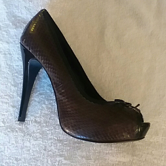 Brown & Black Heels by Michael sz 8 - Picture 2 of 6